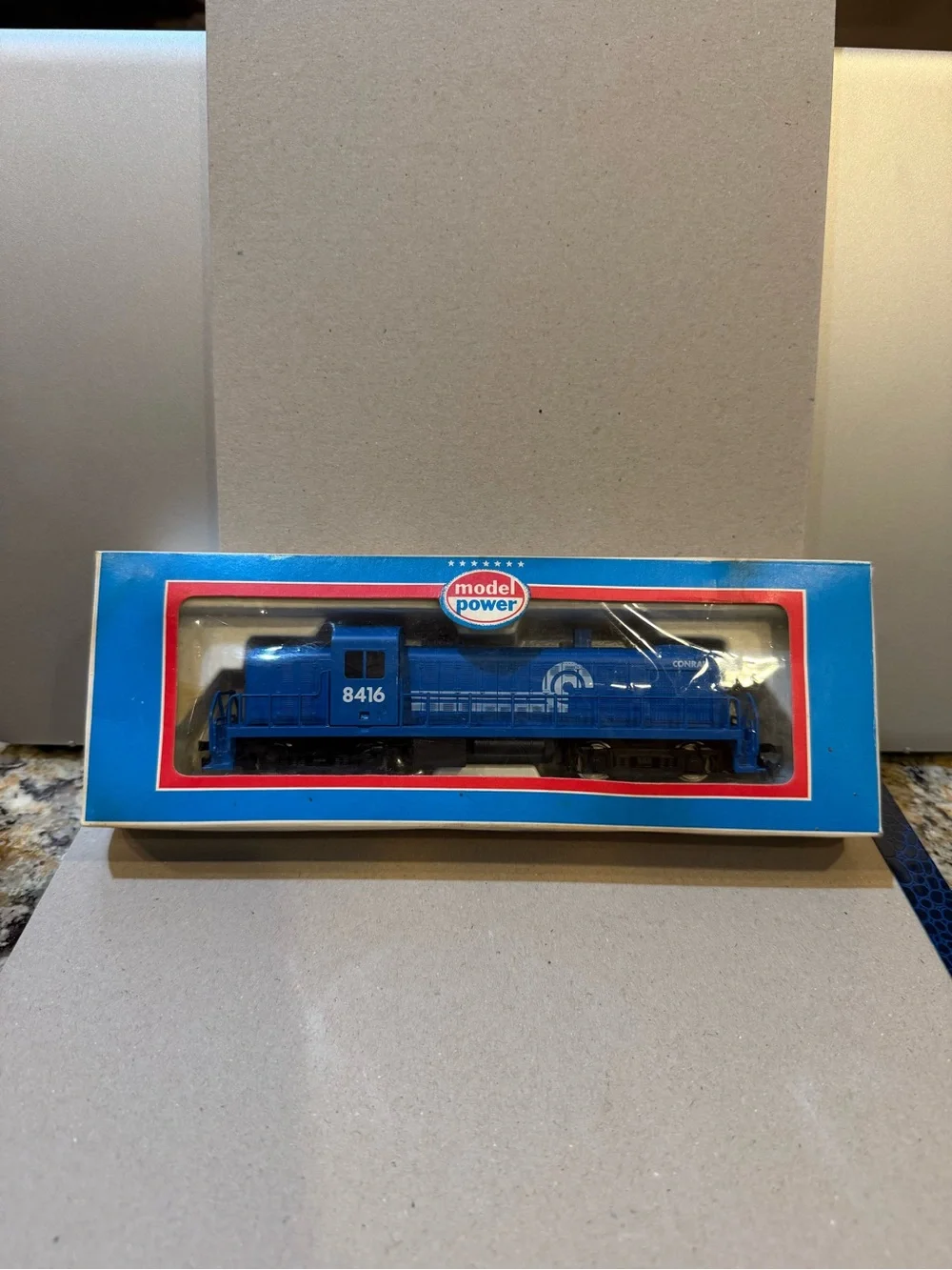 HO Scale Model Power, Alco RS-2 Diesel Locomotive, Conrail # 8416 - 6845 New